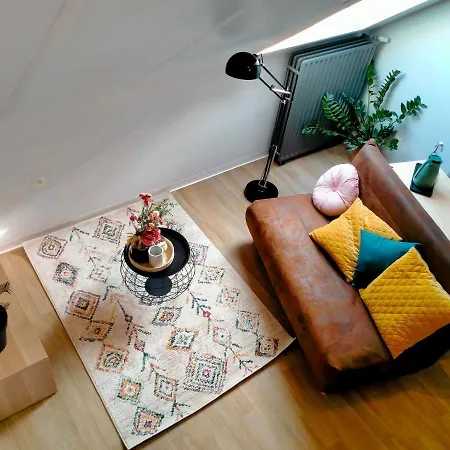 M&M House *